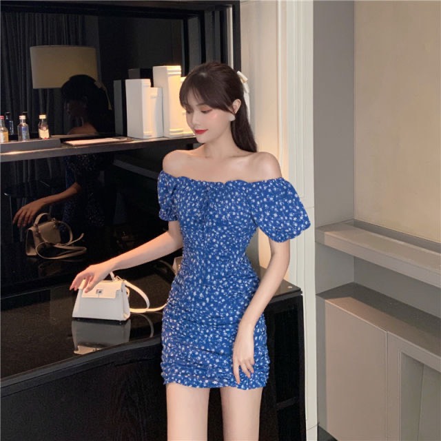 order quàng châu - Đầm hoa màu xanh cổ điển với tay áo phồng mảnh mai order quàng châu - Đầm hoa màu xanh cổ điển với tay áo phồng mảnh mai